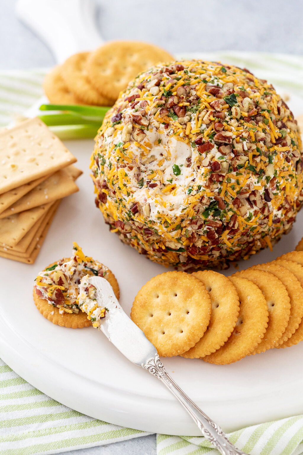 The Best Ranch Cheese Ball - Best Appetizers