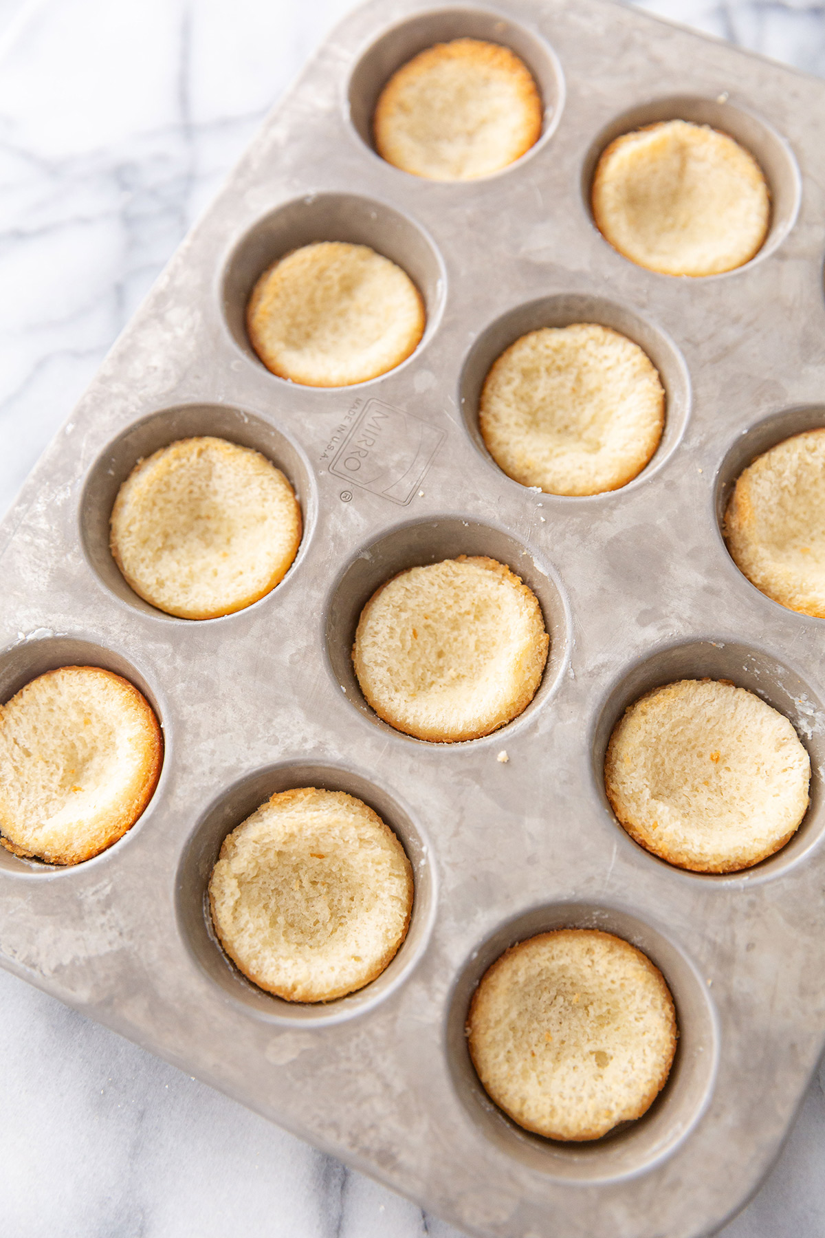 Party Toast Cups out of Bread