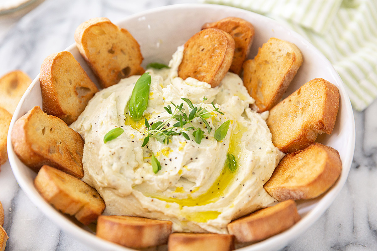 Easy Whipped Ricotta Dip