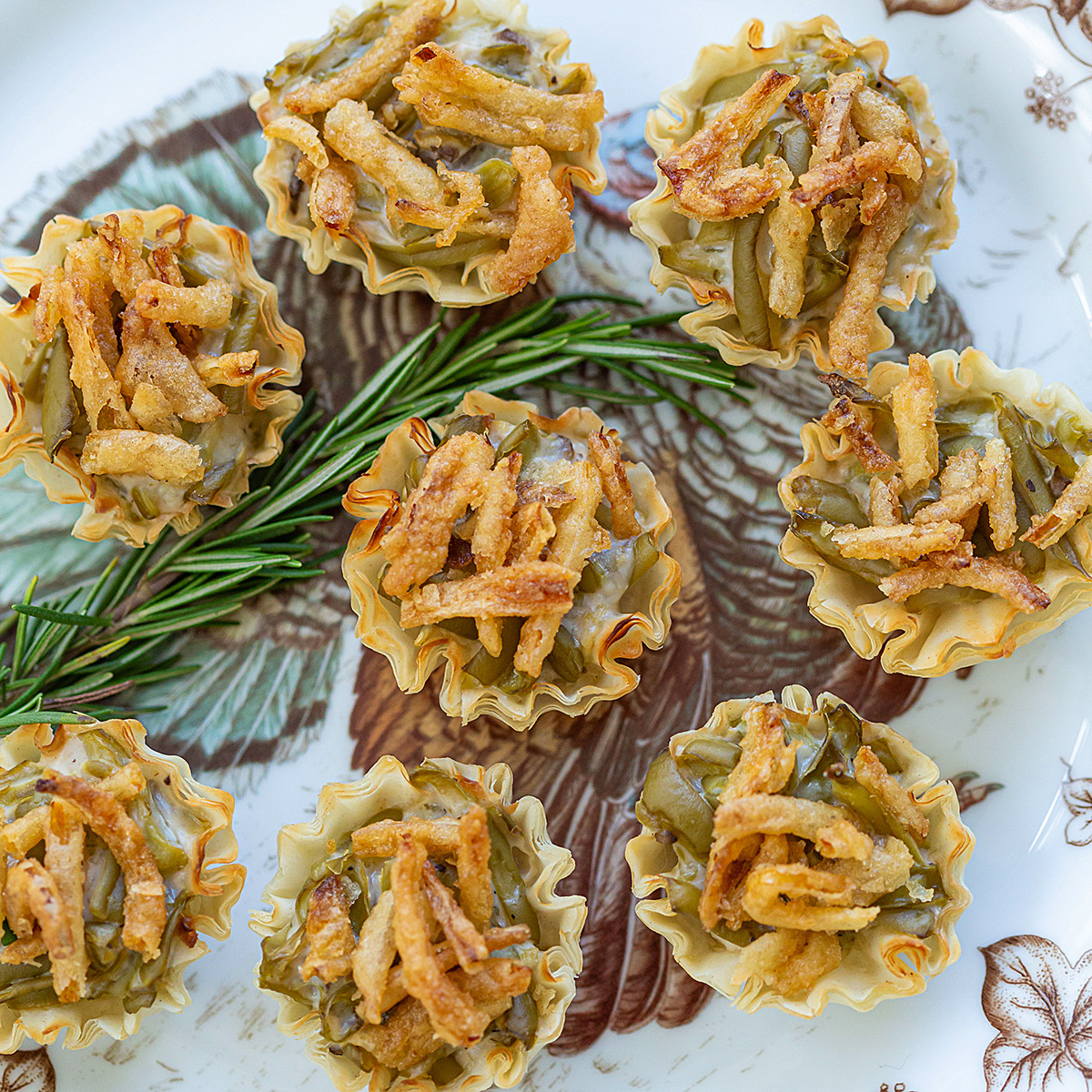 green bean casserole cups thanksgiving appetizer