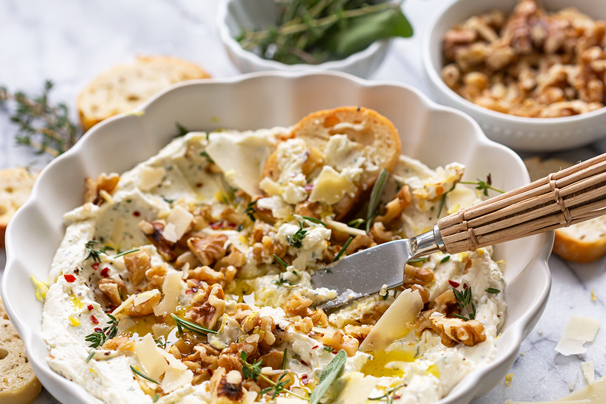 garlic and herb cheese boursin appetizer